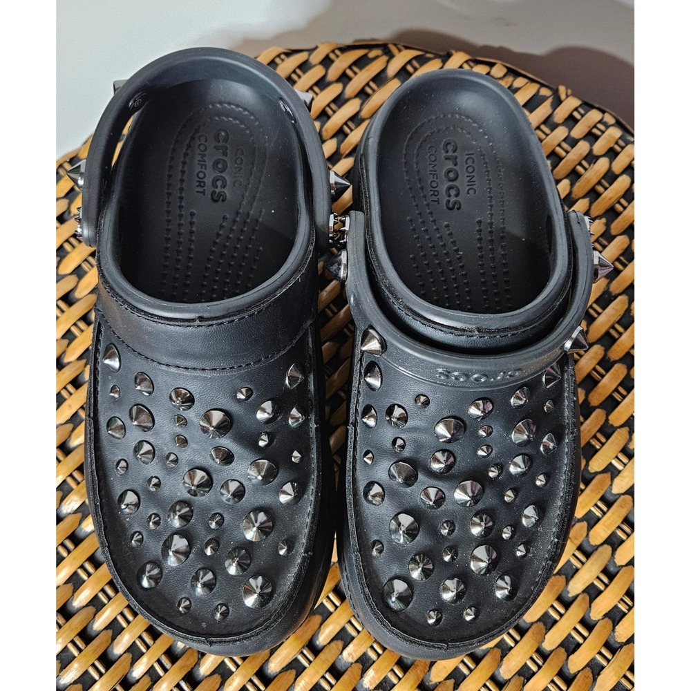 Crocs Bae Platform Clogs Black Studded Punk Goth Women 8 Chunky Heel Edgy Shoes - Picture 2 of 5